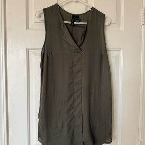 Fun & Flirt Green Sleeveless Notched Collar Blouse